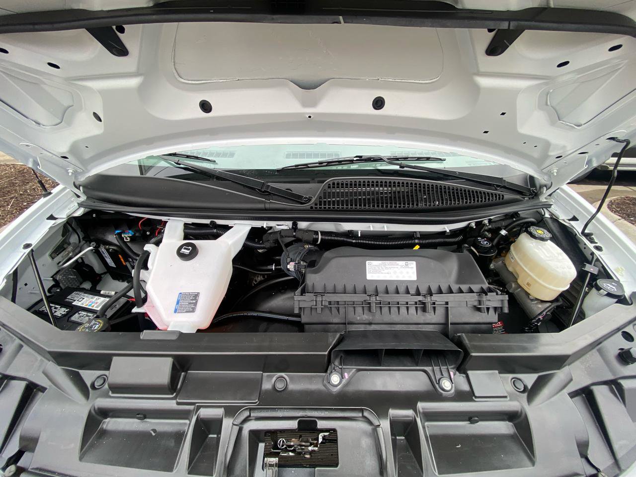 Used 2024 Chevrolet Express 2500 w/ Driver Convenience Package image 38