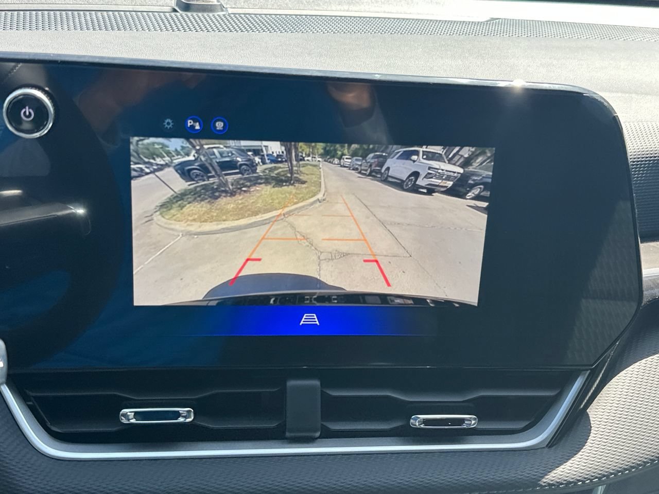 New 2027 Chevrolet Equinox LT FWD image 21