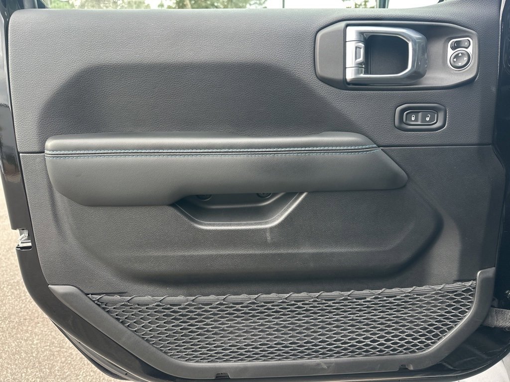 Used 2024 Jeep Wrangler High Altitude image 11