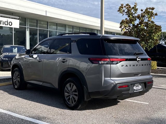 Used 2024 Nissan Pathfinder SV w/ Black Appearance Package FWD image 5