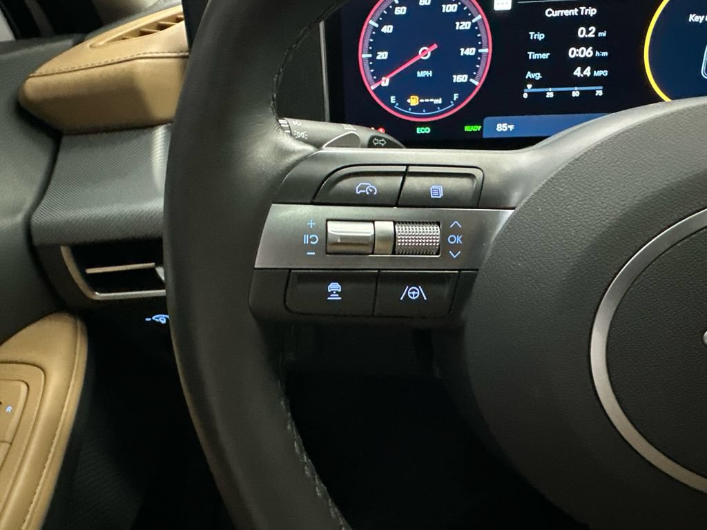 Used 2025 Hyundai Sonata Limited FWD image 26