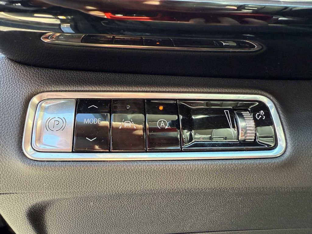 Used 2025 Buick Envision Preferred image 17