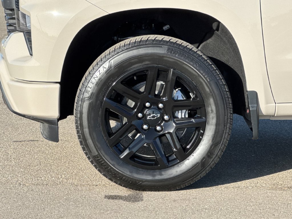 New 2026 Chevrolet Silverado 1500 Custom w/ LPO, Dark Essentials Package RWD image 23