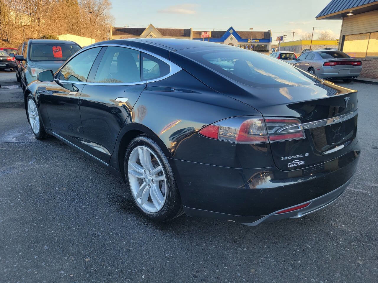Used 2015 Tesla Model S 85D image 7