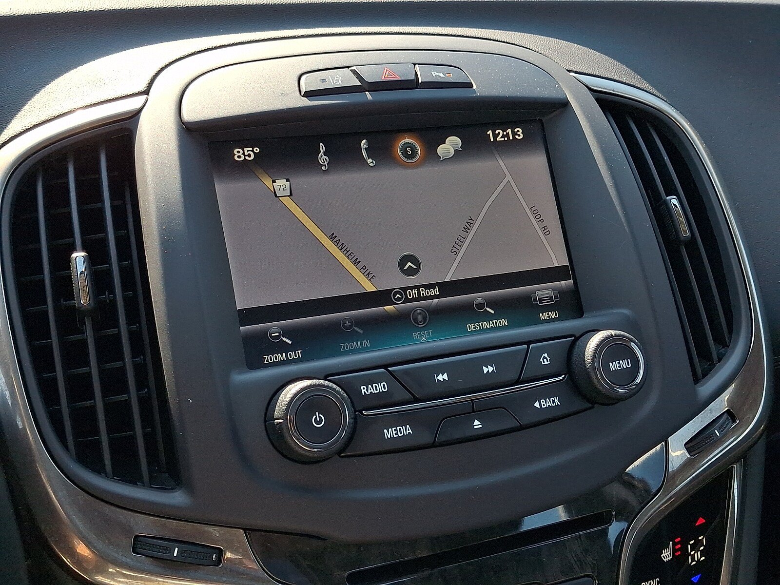 Used 2016 Buick LaCrosse Premium w/ Driver Confidence Package #1 FWD image 19
