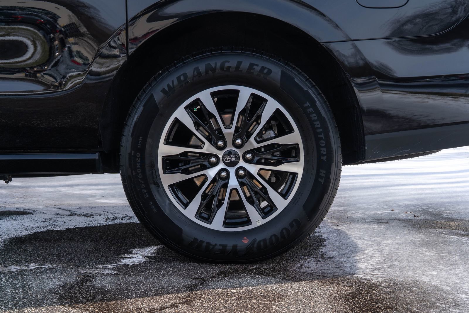 Used 2025 Ford Expedition Max Platinum image 10