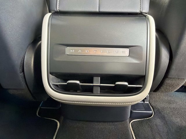 Certified 2024 Lincoln Nautilus Premier image 25