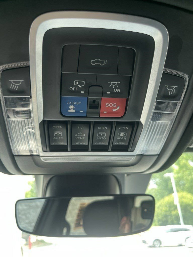 Used 2020 RAM 1500 Limited AWD/4WD image 37