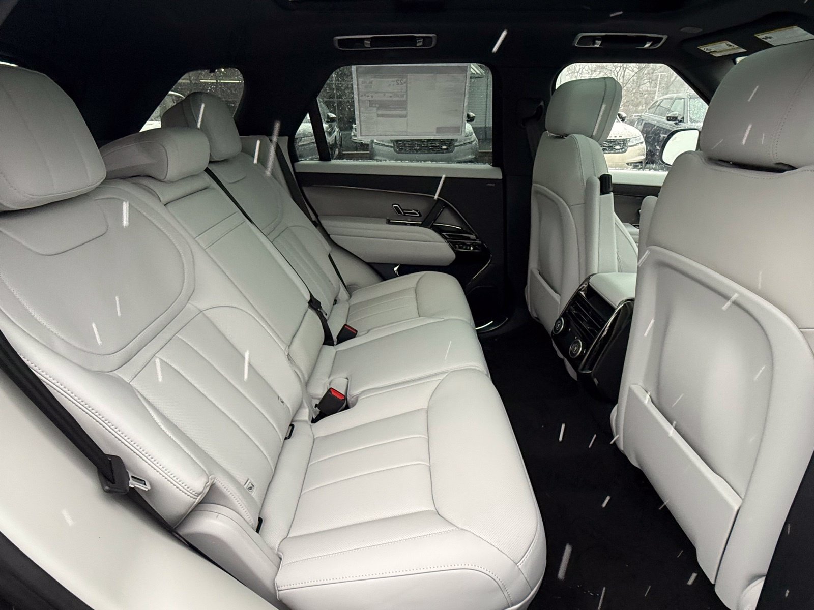 New 2027 Land Rover Range Rover Sport SE AWD/4WD image 16