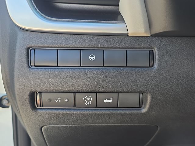 Certified 2023 Nissan Rogue SV w/ SV Premium B Package FWD image 30