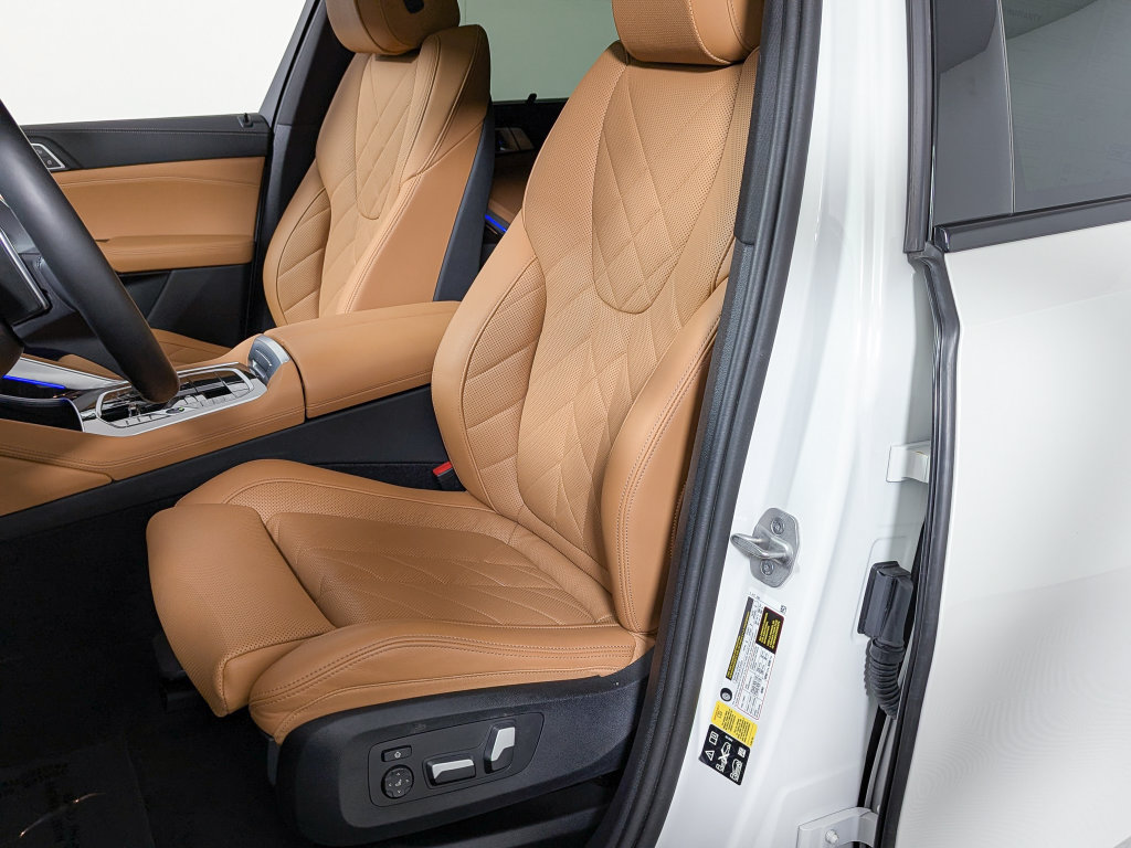 Certified 2024 BMW X6 xDrive40i w/ Executive Package AWD/4WD image 22