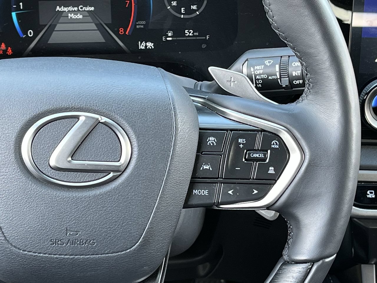 Used 2025 Lexus RX 350 Premium w/ Accessory Package (Z1) FWD image 14