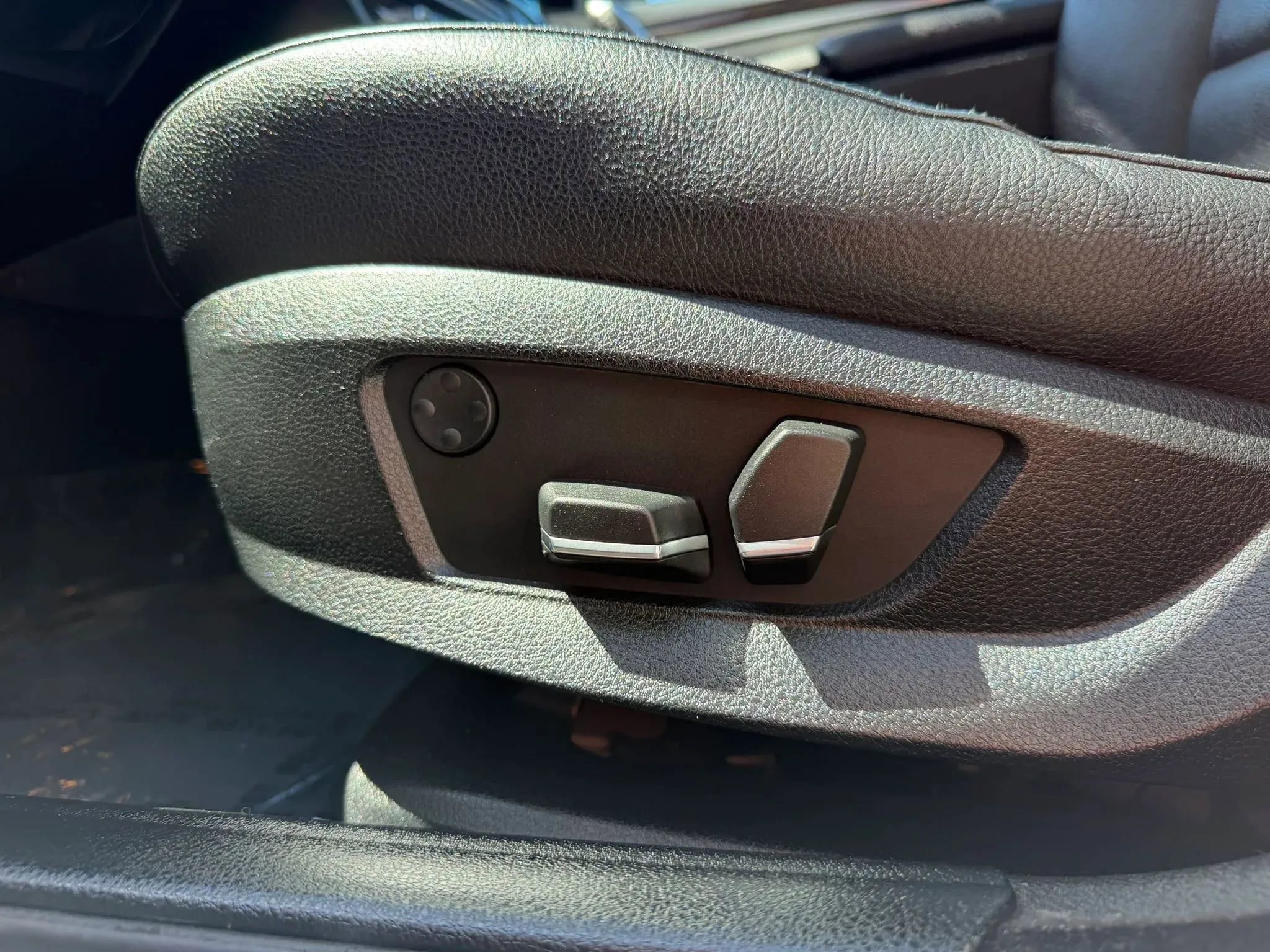 Used 2013 BMW 528i xDrive Sedan AWD/4WD image 26