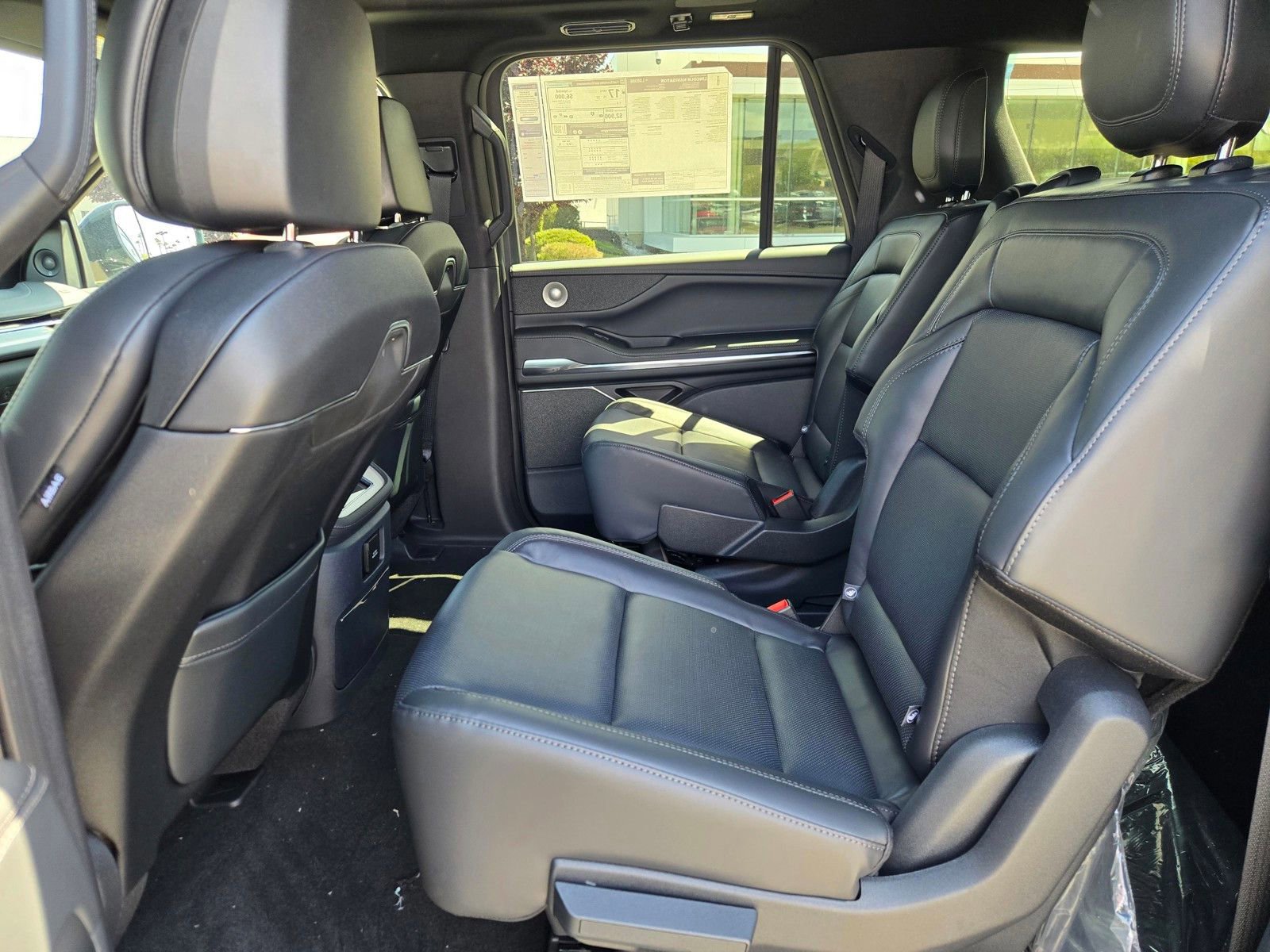 New 2026 Lincoln Navigator L Reserve AWD/4WD image 7
