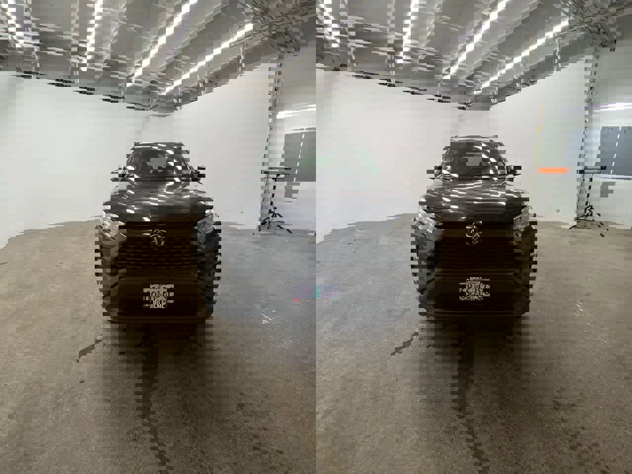 Used 2021 Toyota RAV4 XLE image 9