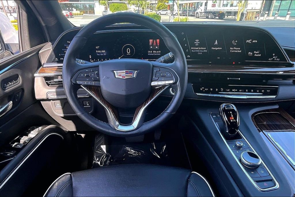 Used 2021 Cadillac Escalade Premium Luxury RWD image 7