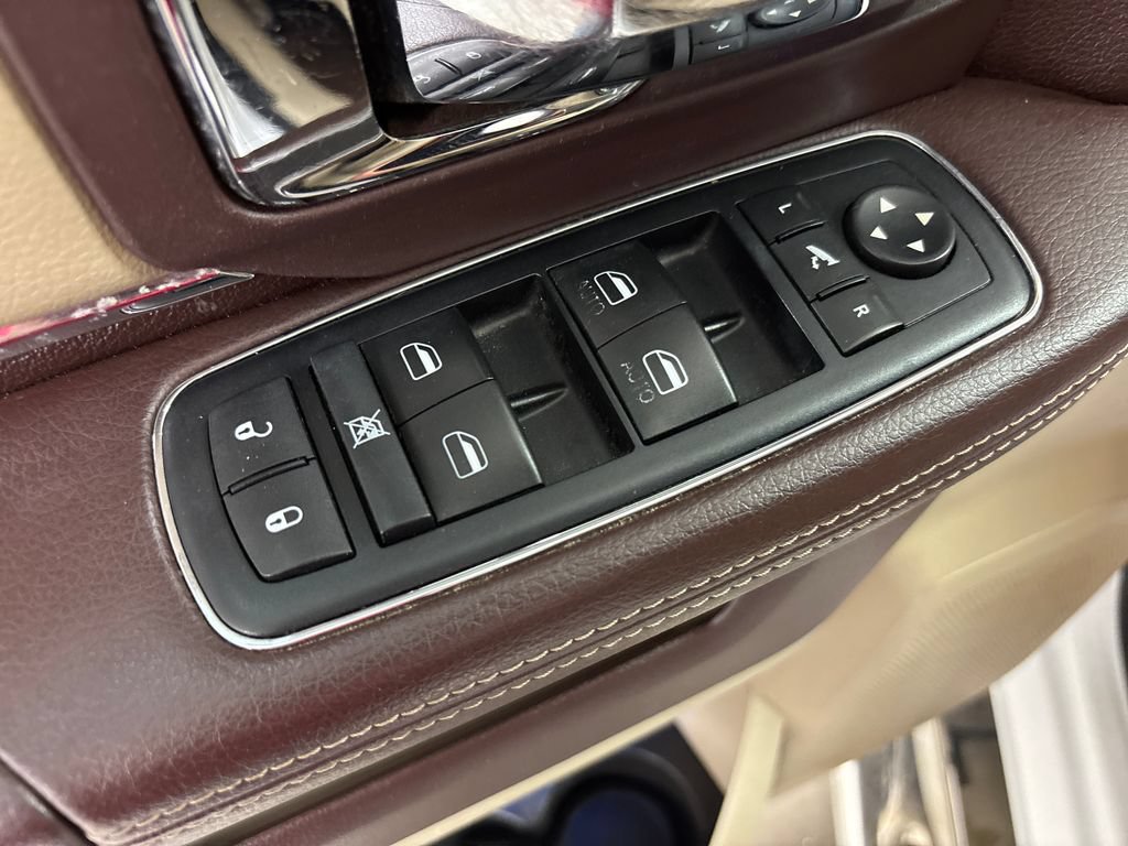 Used 2015 RAM 1500 Laramie w/ Convenience Group AWD/4WD image 22