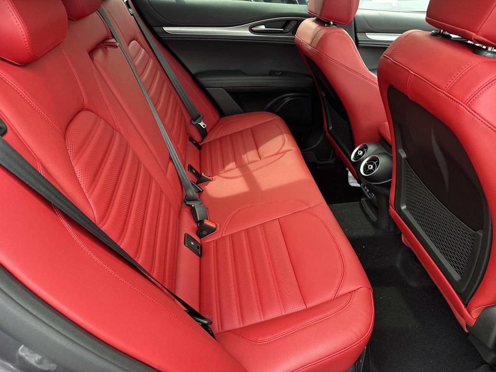 New 2026 Alfa Romeo Stelvio Sprint AWD/4WD image 17