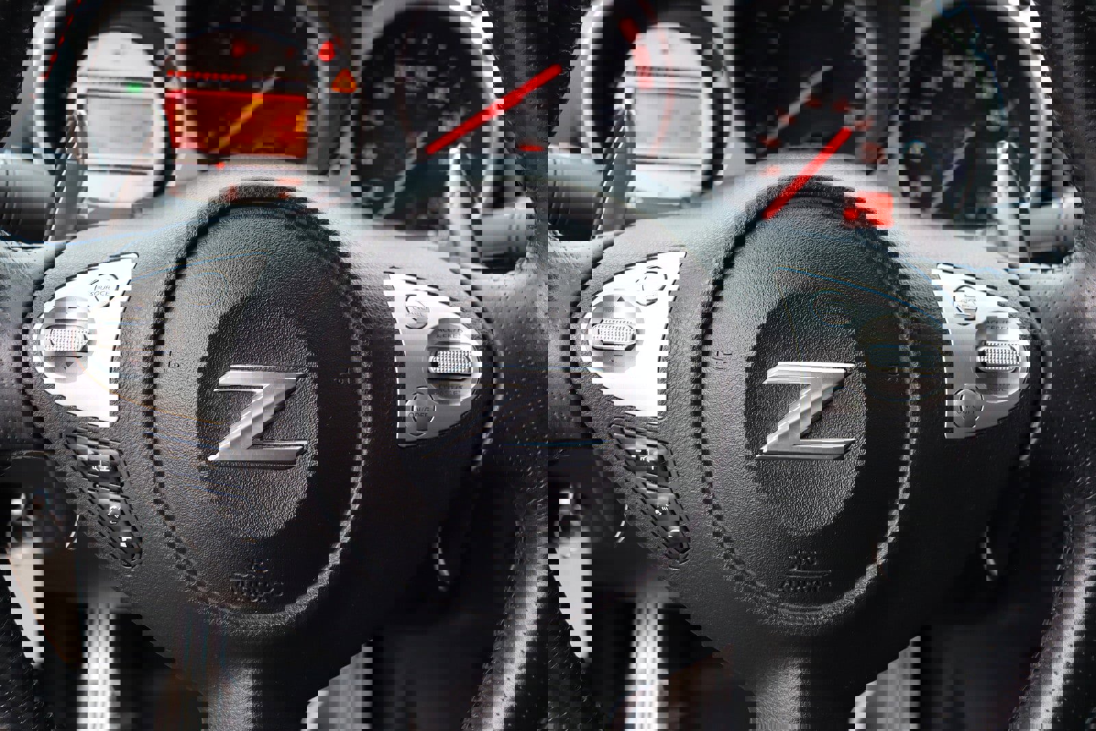 Used 2009 Nissan 370Z Touring w/ Sport Pkg image 23