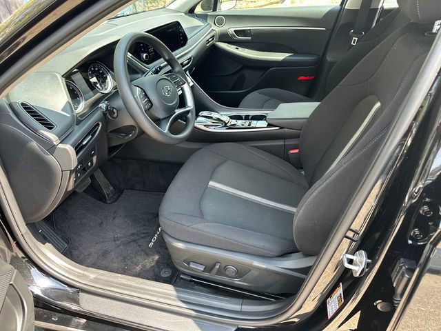 Used 2023 Hyundai Sonata SEL w/ Cargo Package image 9