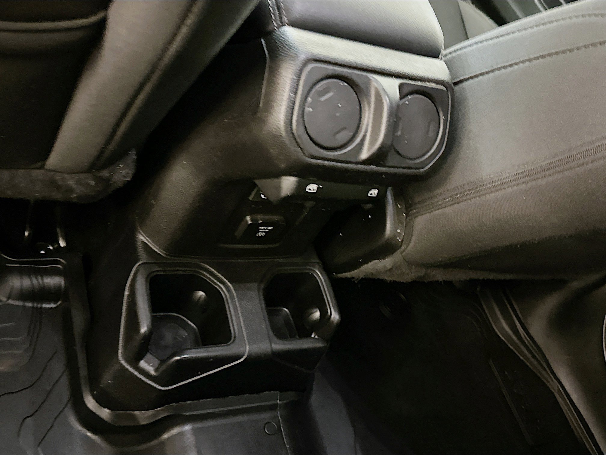 Used 2021 Jeep Wrangler Unlimited Sahara AWD/4WD image 28