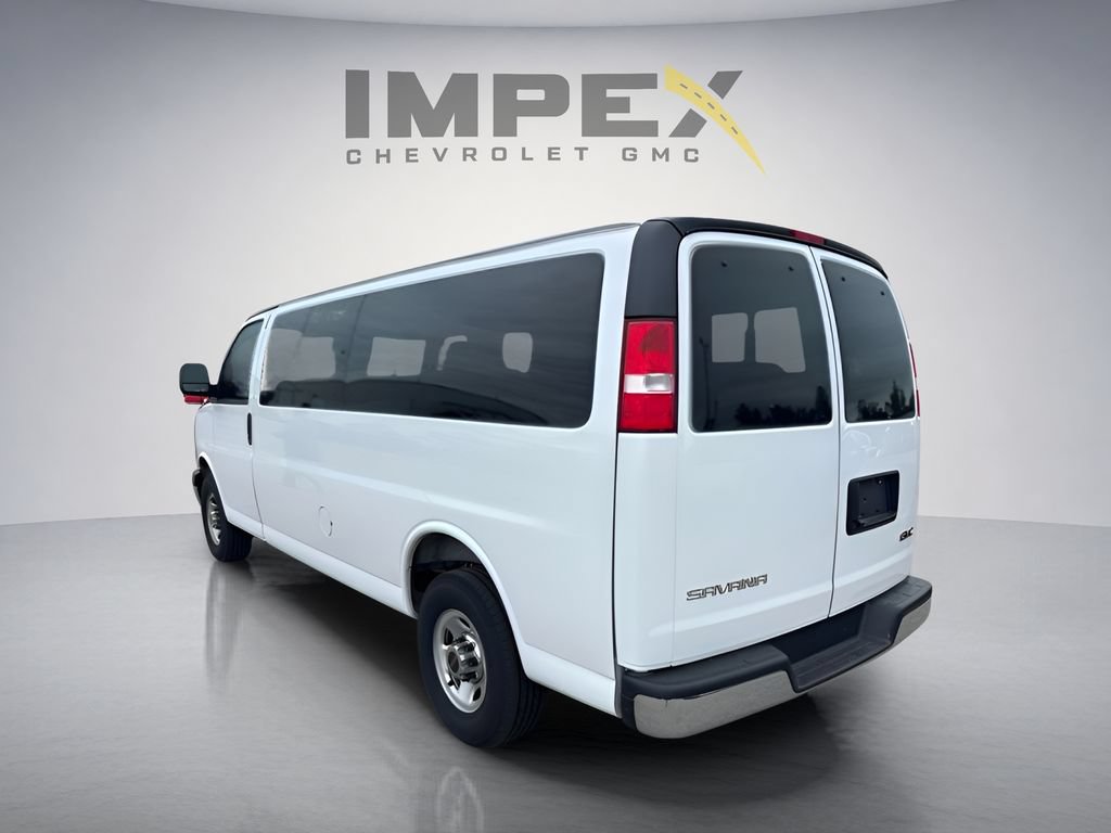 Used 2025 GMC Savana 3500 LT w/ LT Preferred Equipment Group RWD image 2