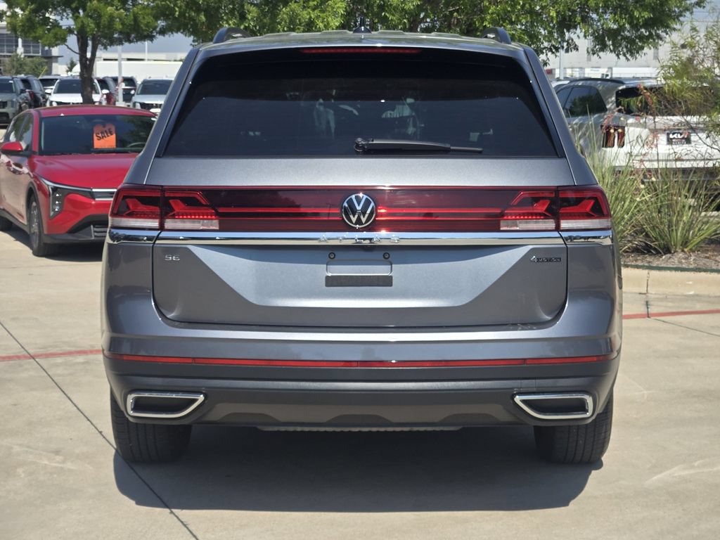 Used 2024 Volkswagen Atlas SE AWD/4WD image 13