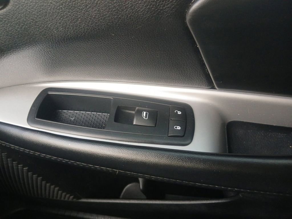 Used 2017 Dodge Journey SXT w/ Comfort/Convenience Group image 10