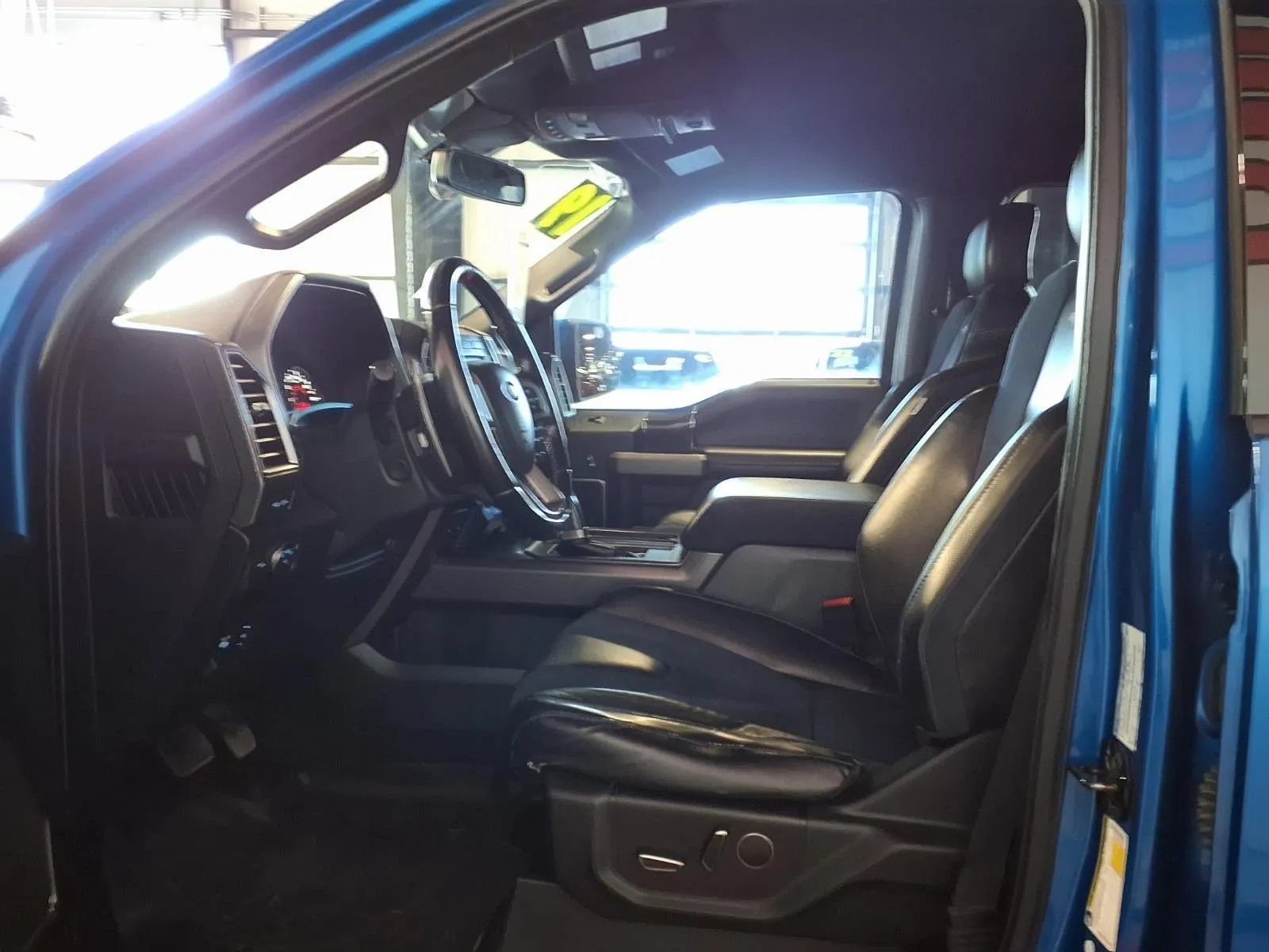 Used 2019 Ford F150 Raptor w/ Equipment Group 802A Luxury AWD/4WD image 17
