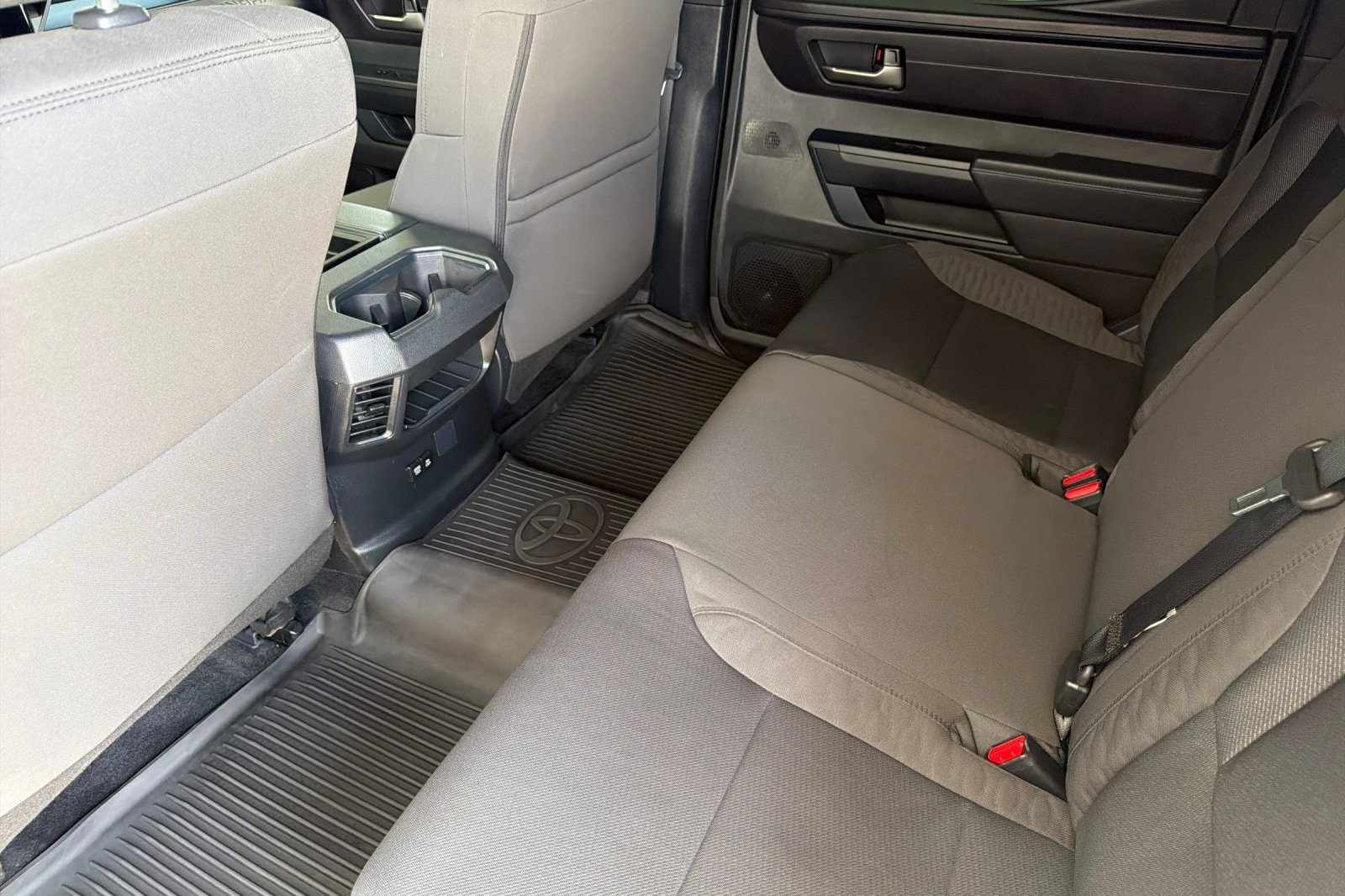 Used 2025 Toyota Tundra SR5 w/ SR5 Convenience Package AWD/4WD image 26