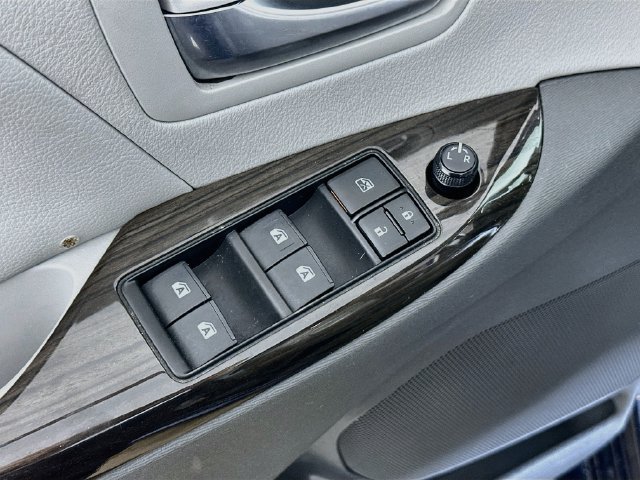 Used 2020 Toyota Sienna XLE AWD/4WD image 20