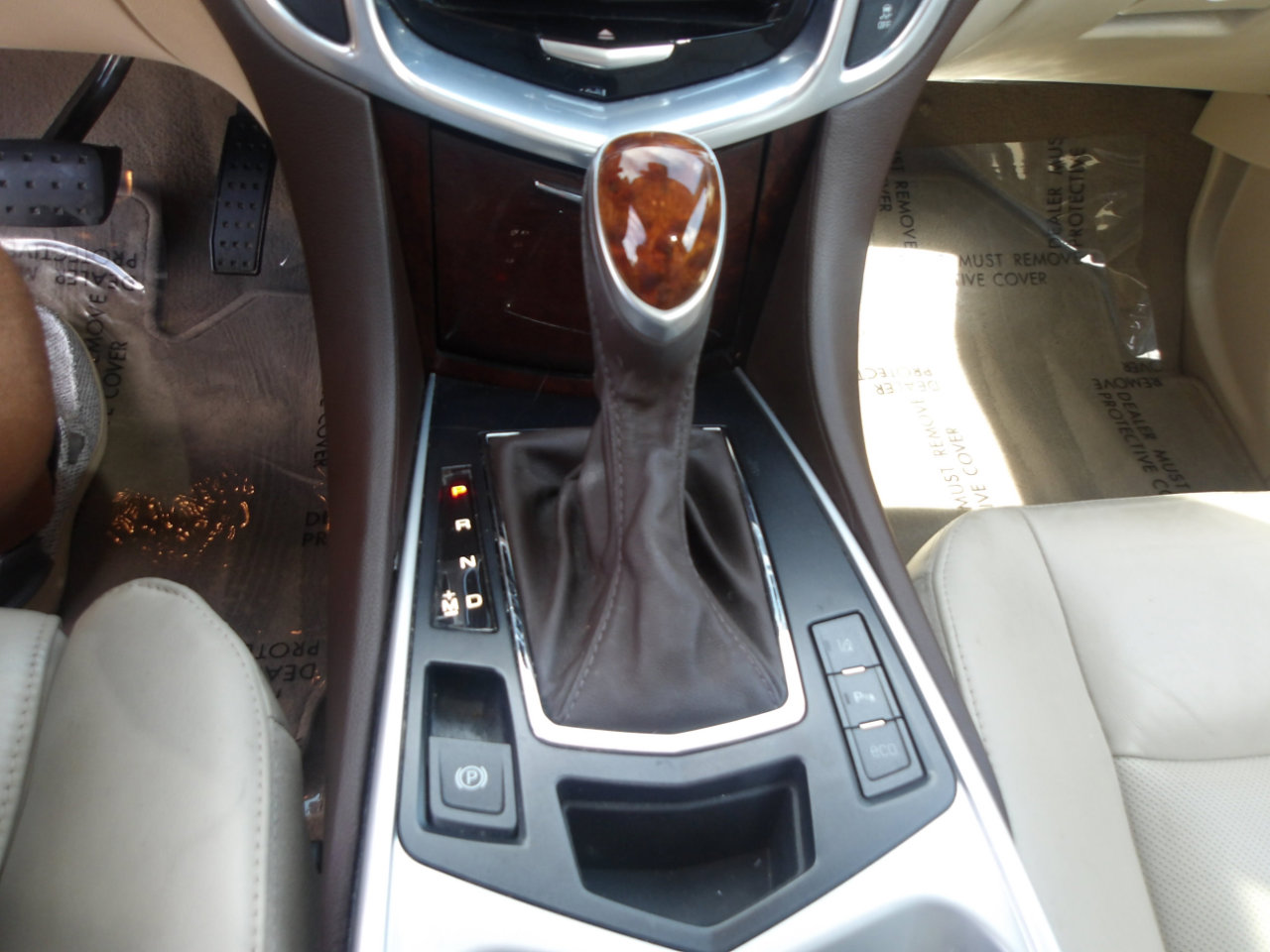 Used 2013 Cadillac SRX Luxury w/ Driver Awareness Package image 26