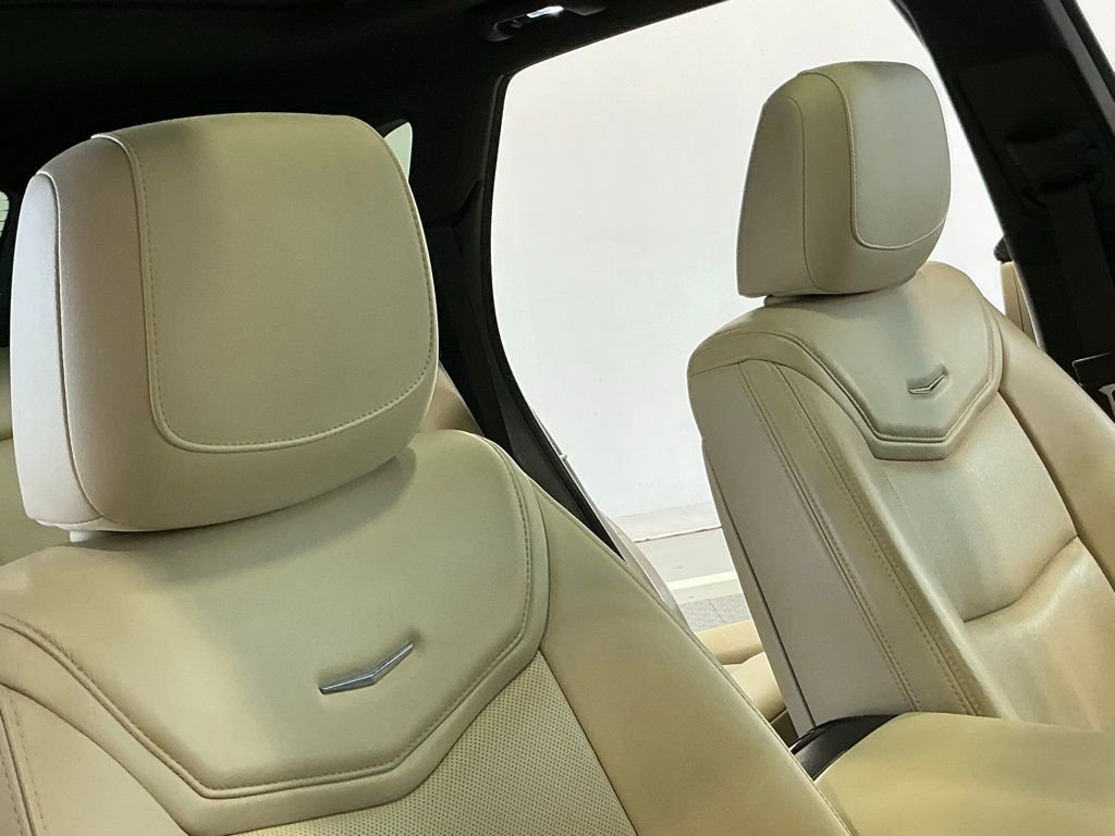 Used 2019 Cadillac XT5 Premium Luxury FWD image 18