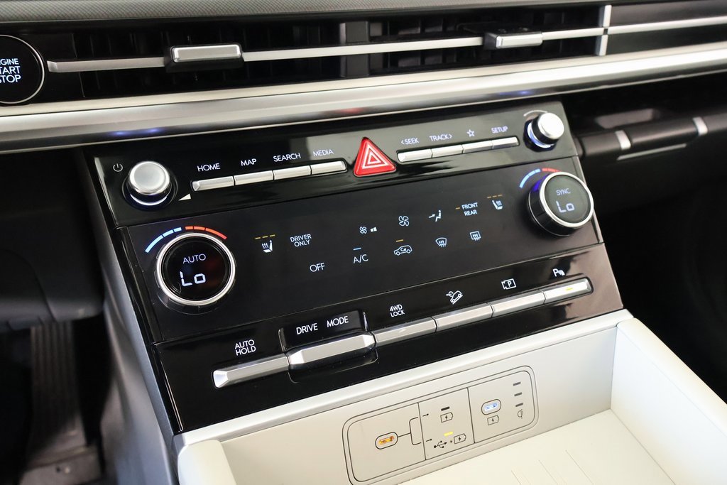 Used 2025 Hyundai Santa Fe SEL image 7