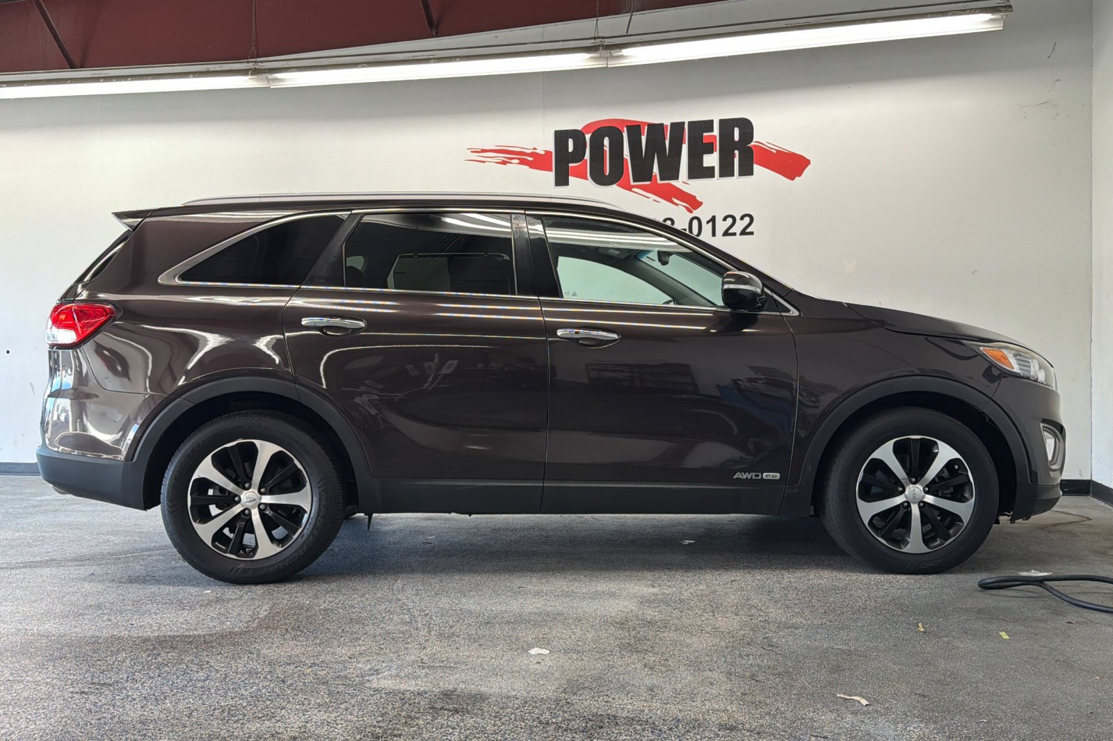 Used 2017 Kia Sorento EX AWD/4WD image 2