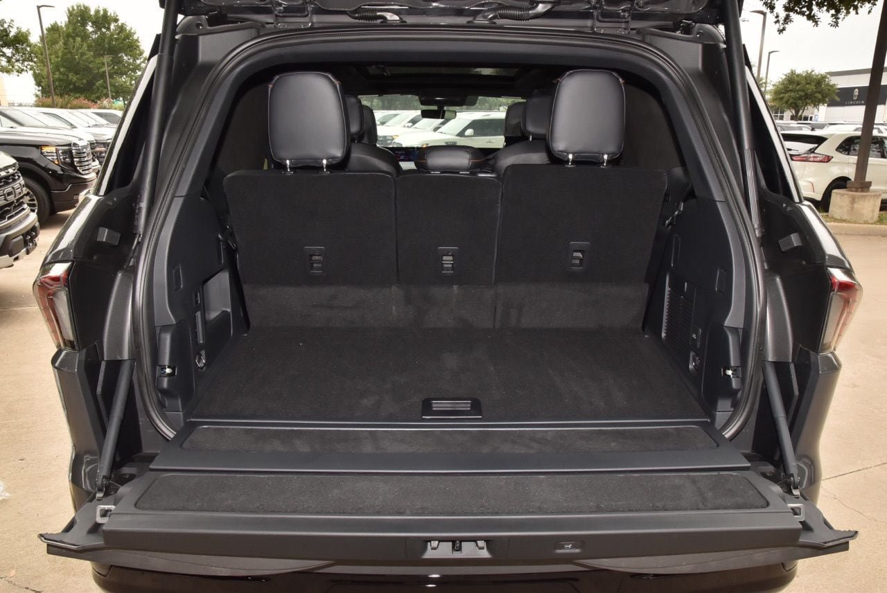 New 2026 Lincoln Navigator Black Label AWD/4WD image 43