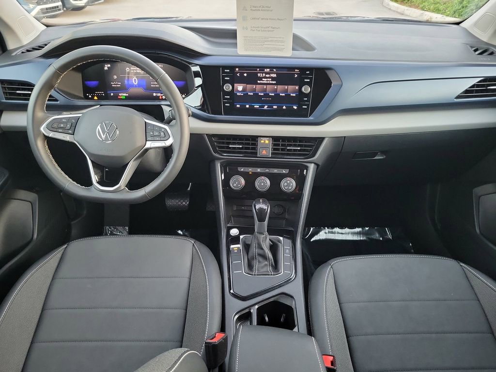 Certified 2023 Volkswagen Taos SE image 9