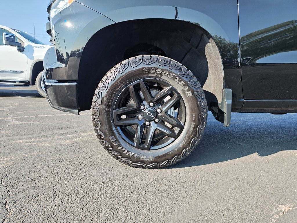 Used 2023 Chevrolet Silverado 1500 LT Trail Boss AWD/4WD image 10