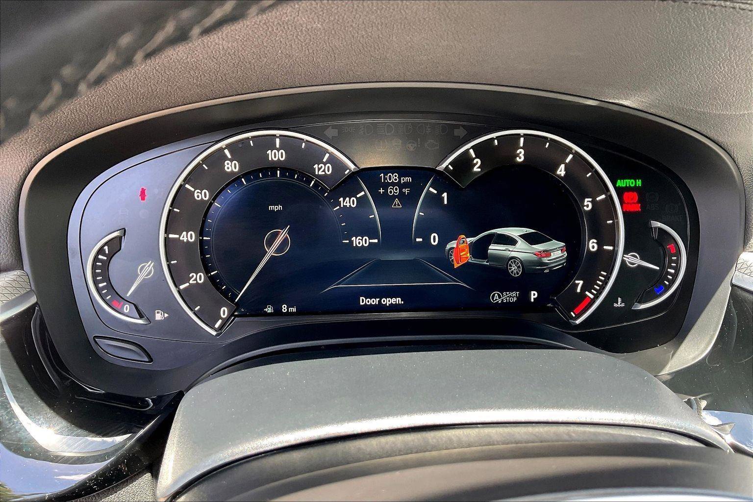 Used 2018 BMW 540i xDrive image 13