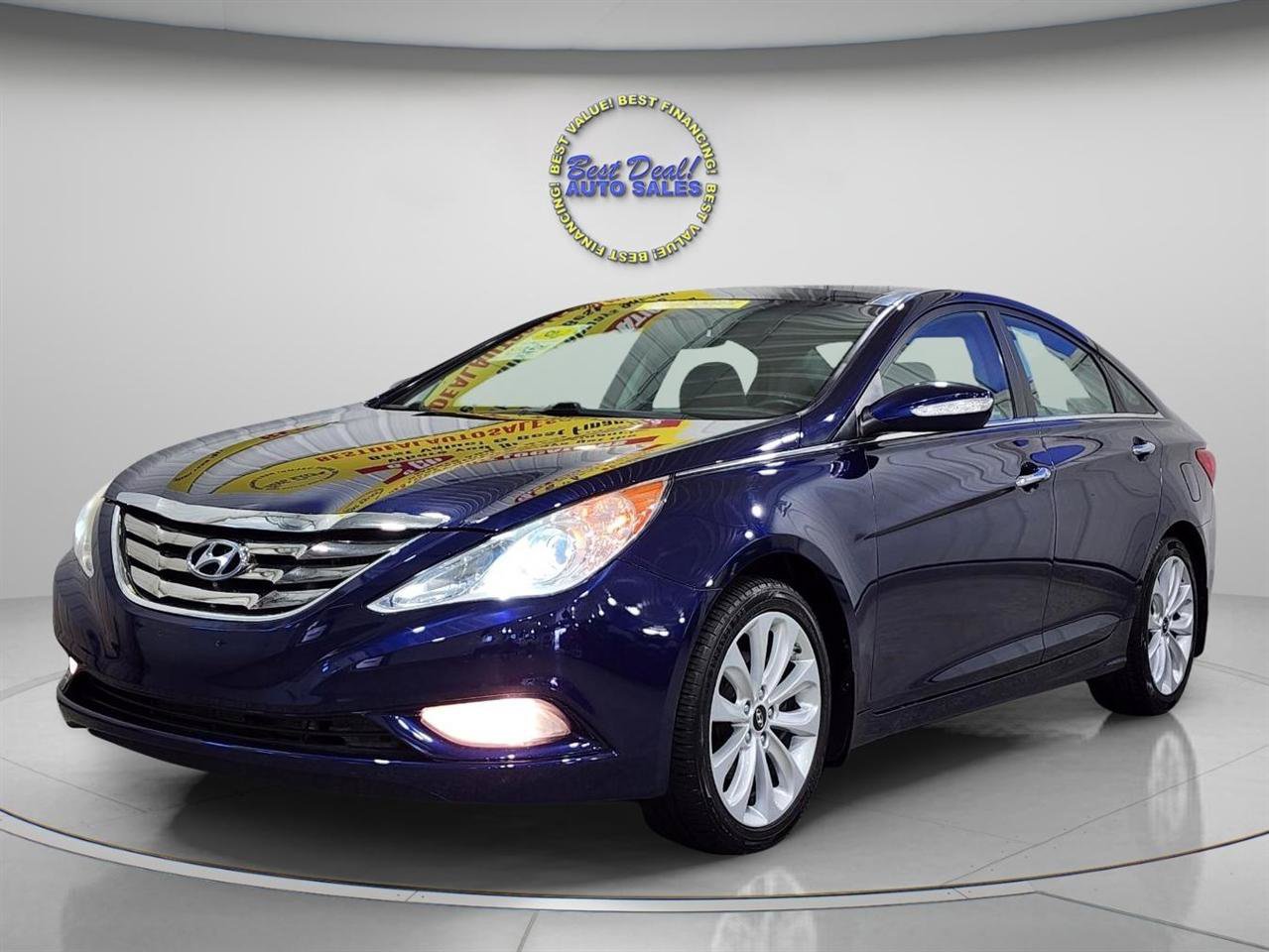 Used 2012 Hyundai Sonata Limited w/ Navigation Pkg FWD image 1
