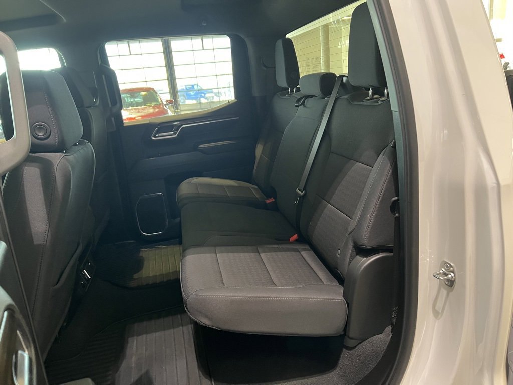 Used 2025 Chevrolet Silverado 1500 LT image 15