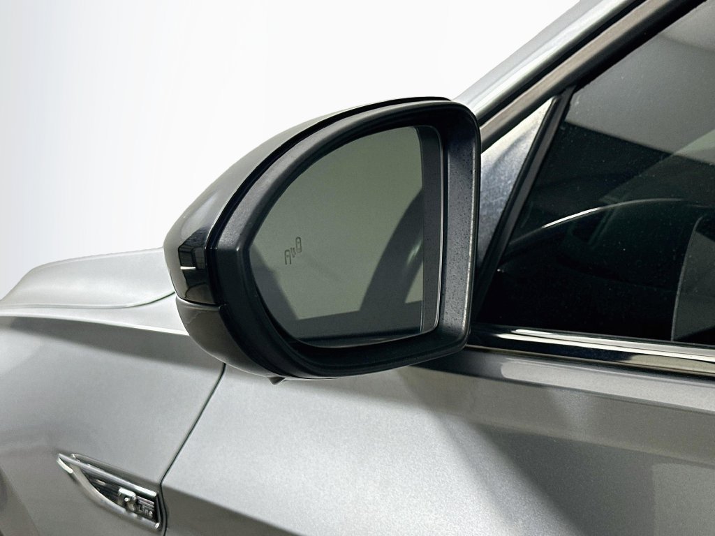 Used 2020 Volkswagen Jetta R-Line FWD image 36
