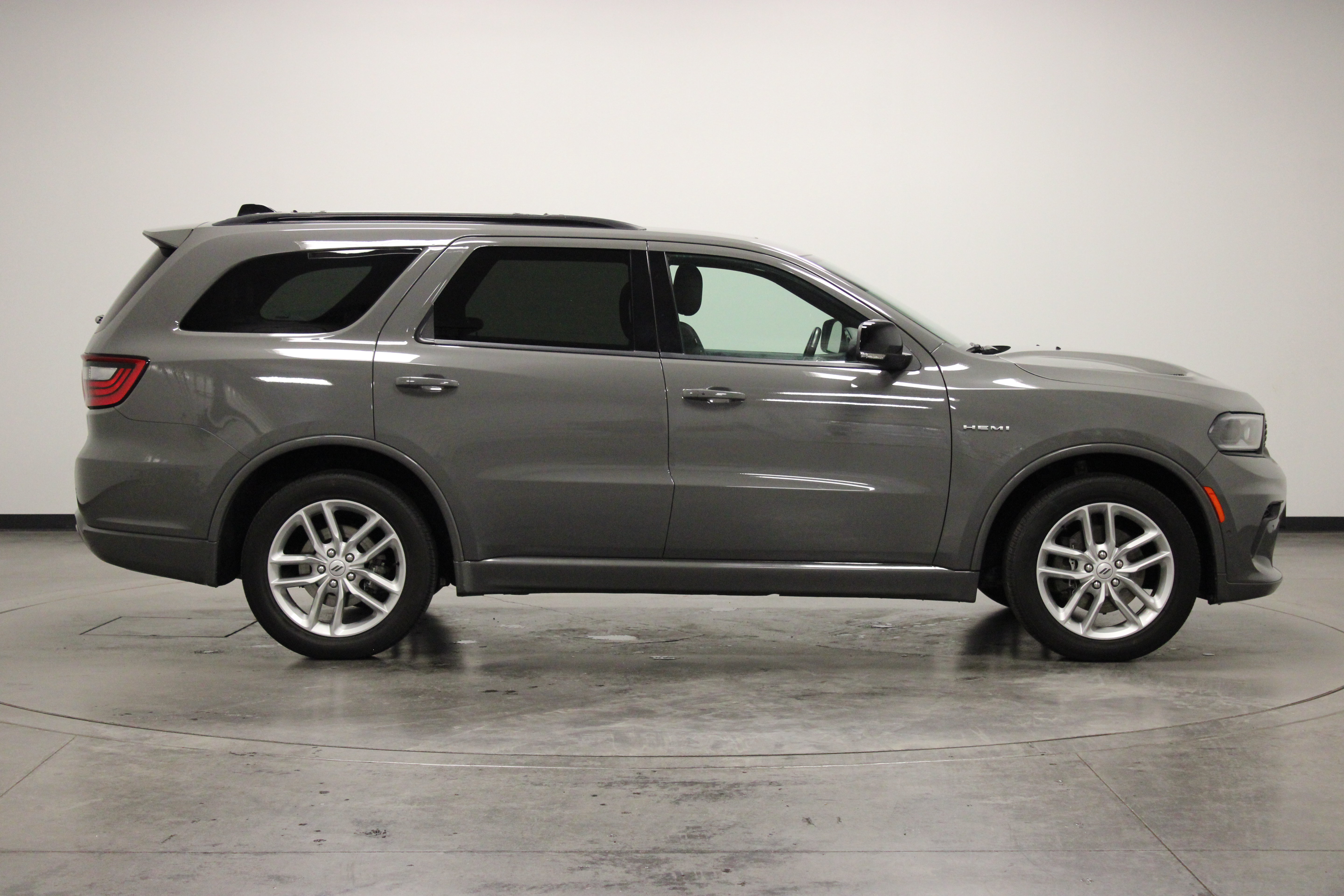 Used 2025 Dodge Durango R/T AWD/4WD image 9