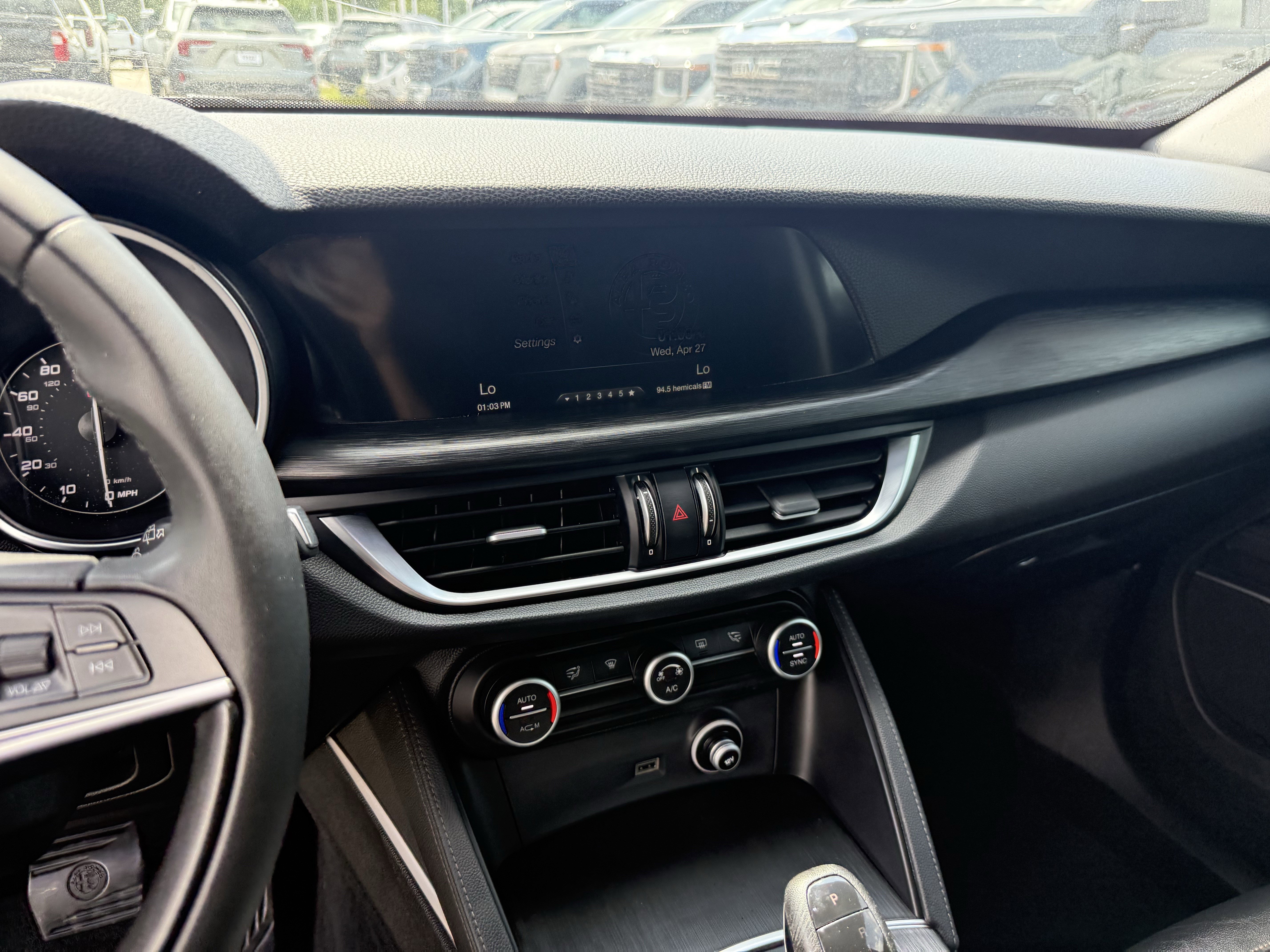 Used 2019 Alfa Romeo Stelvio image 19