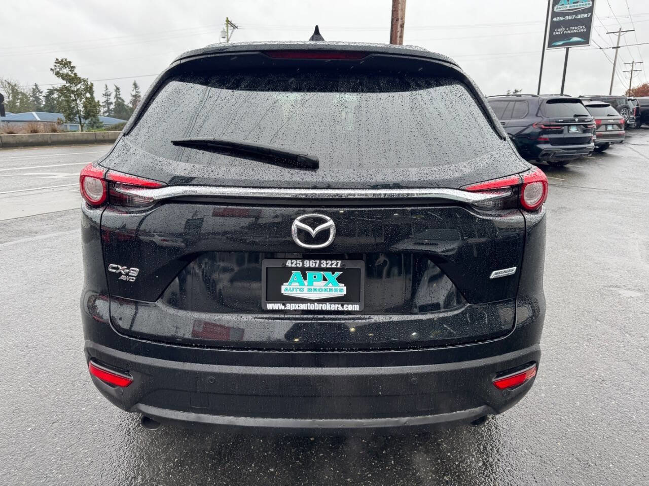 Used 2018 MAZDA CX-9 Touring w/ Touring Premium Package image 4