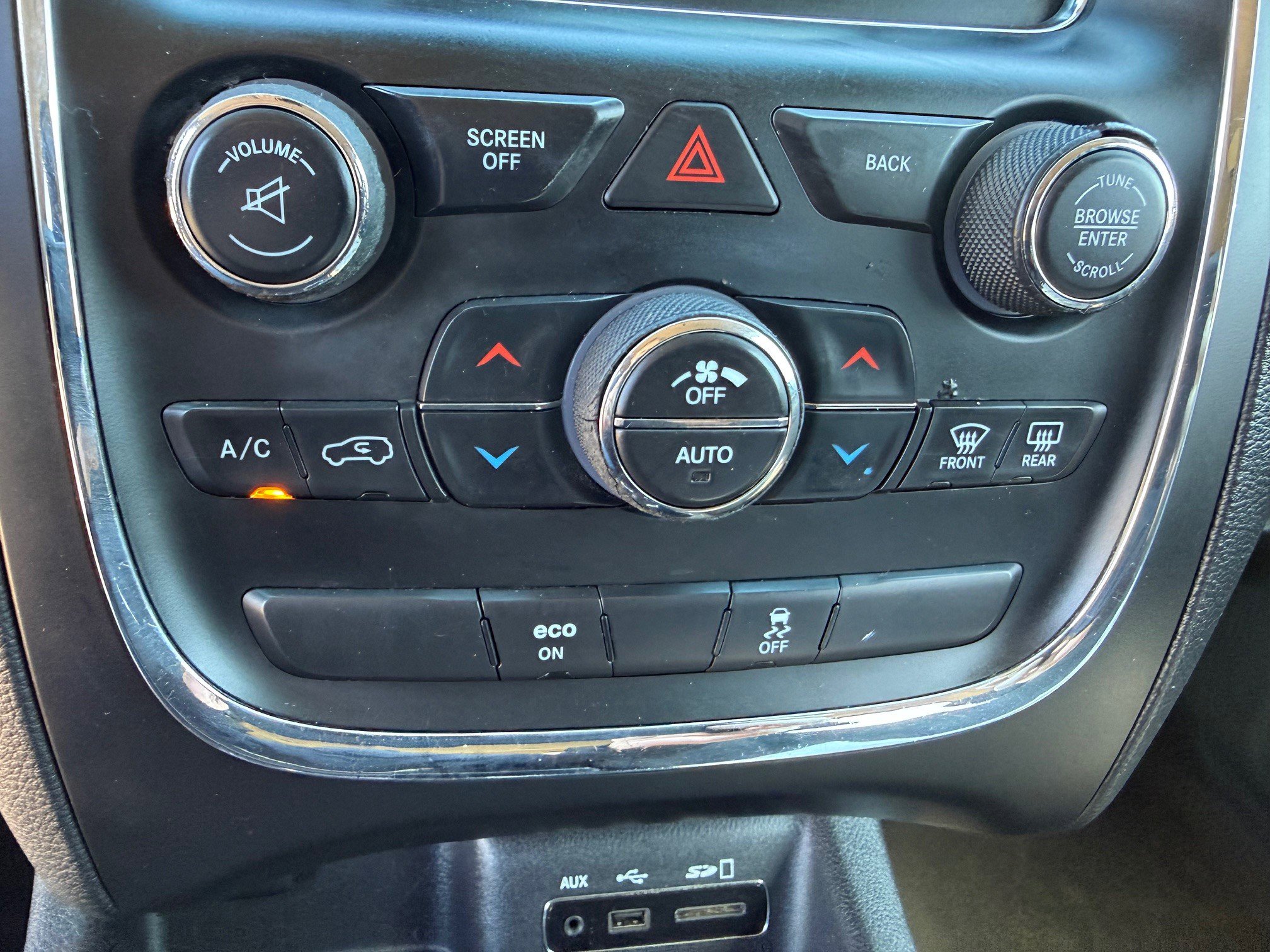 Used 2014 Dodge Durango SXT image 14