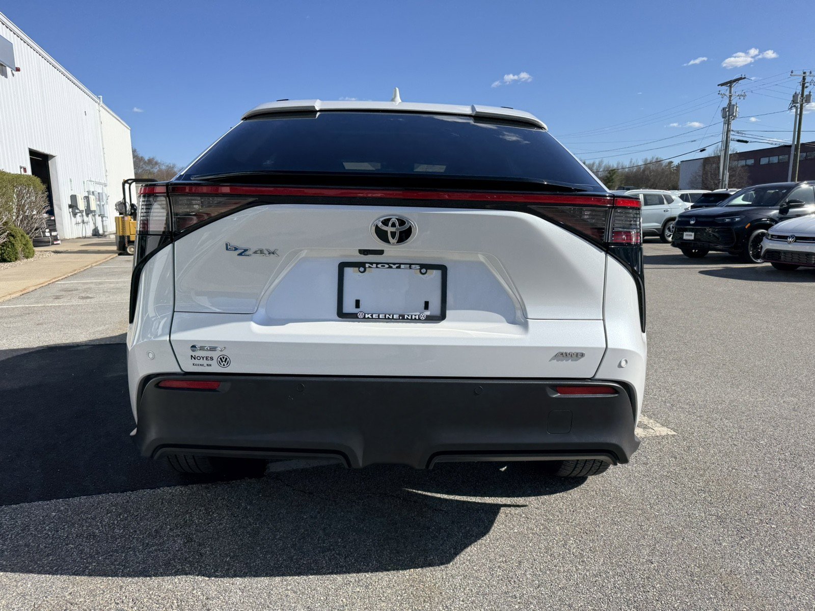 Used 2024 Toyota bZ4X Limited w/ Weather Package AWD/4WD image 4