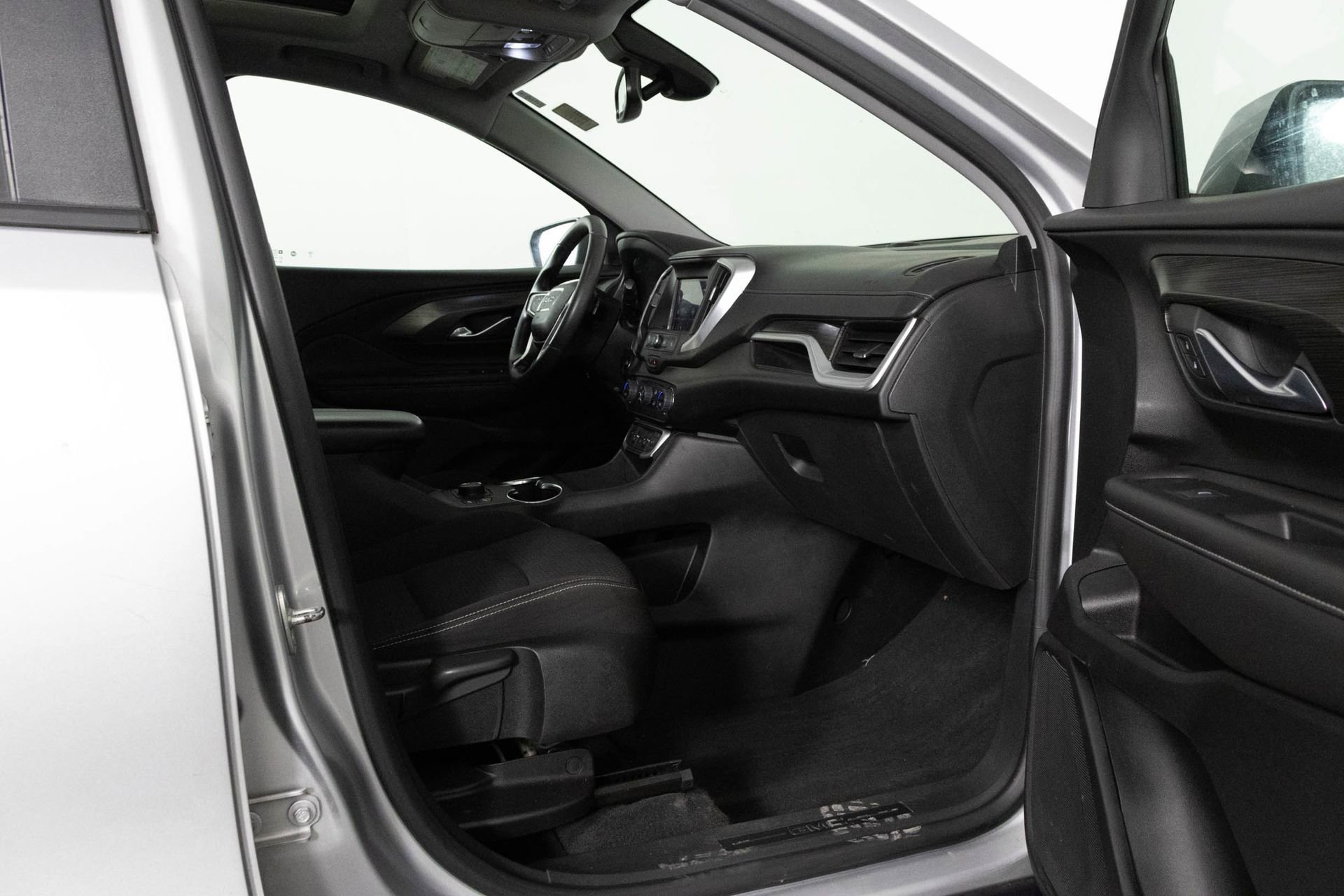 Used 2022 GMC Terrain SLE w/ Driver Convenience Package image 39