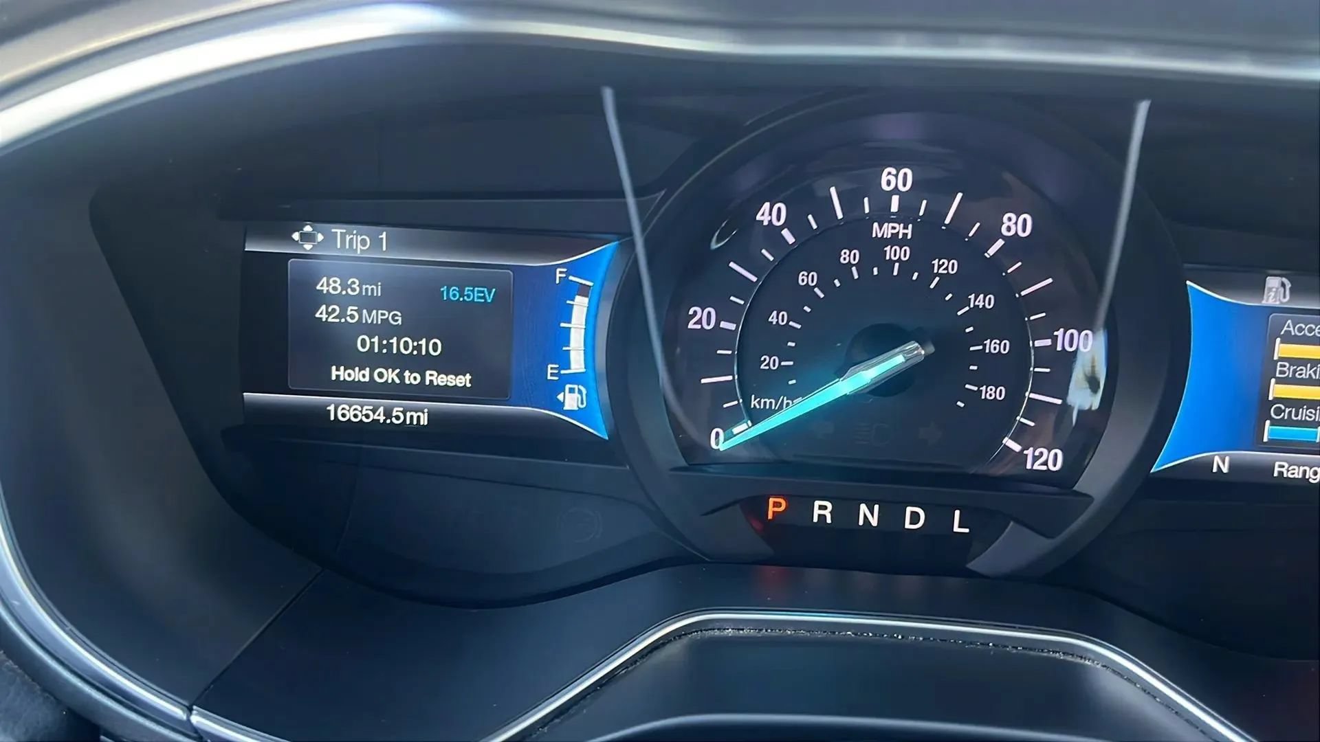 Used 2018 Ford Fusion S FWD image 11