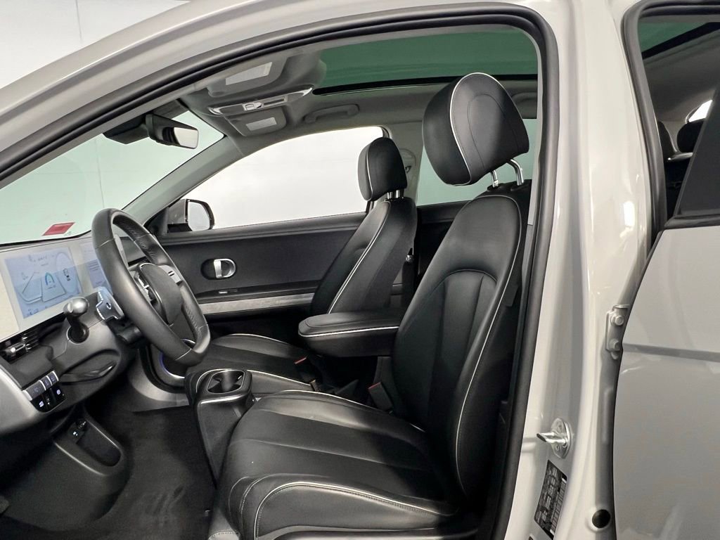 Used 2023 Hyundai Ioniq 5 Limited image 23